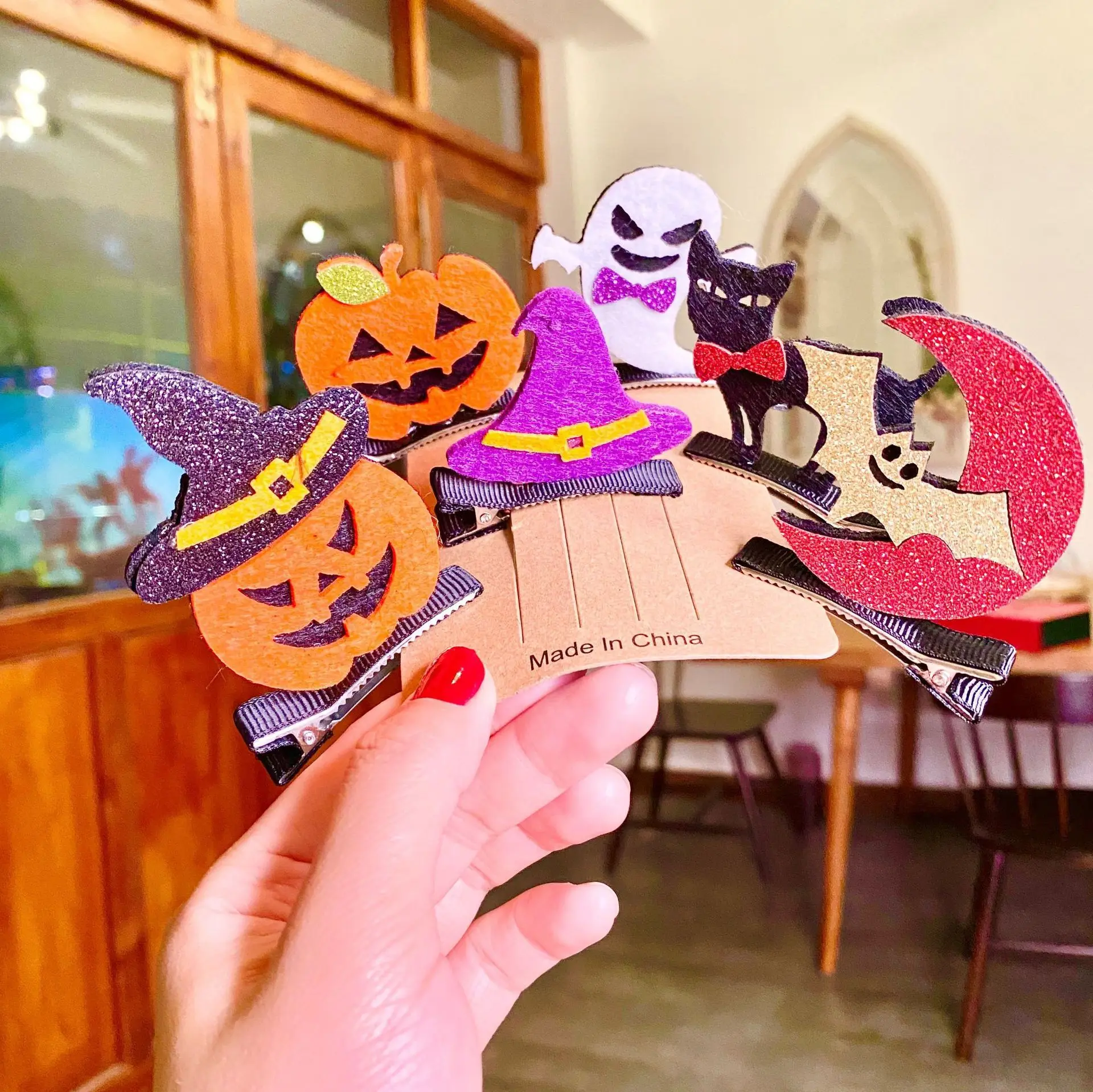 Halloween Ornaments Kids 3D Hairpin Ghost Festival Decoration Cute Bat Ghost Wizard Hat Pumpkin Hairpin Headwear
Halloween Ornaments Kids 3D Hairpin Ghost Festival Decoration Cute Bat Ghost Wizard Hat Pumpkin Hairpin Headwear