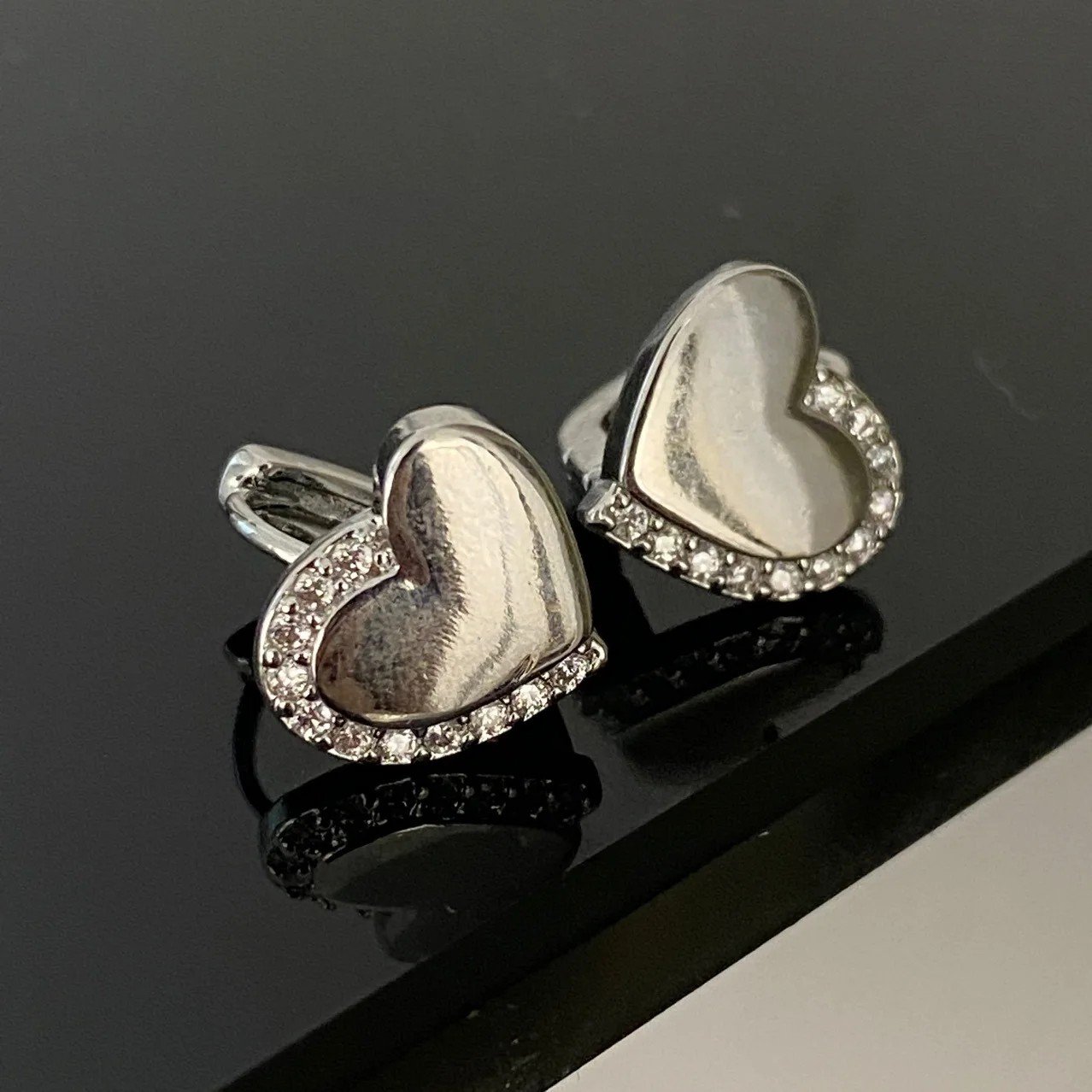 LONDANY Серьги Love Персиковое сердце ретро милые серьги love характерные серьги
LONDANY Серьги Love Персиковое сердце ретро милые серьги love характерные серьги