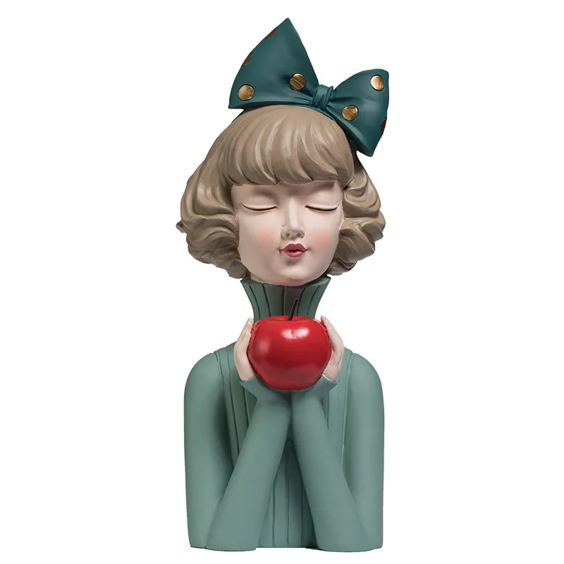 Скандинавская фигурка феи из канифоли 
Скандинавская фигурка феи из канифоли