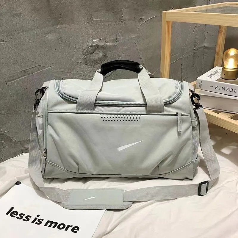 Outdoor Large Capacity Sports and Fitness Bag Trend Fashion Shoulder Bag Short Distance Travel Leisure Portable Travel Bag
Outdoor Large Capacity Sports and Fitness Bag Trend Fashion Shoulder Bag Short Distance Travel Leisure Portable Travel Bag