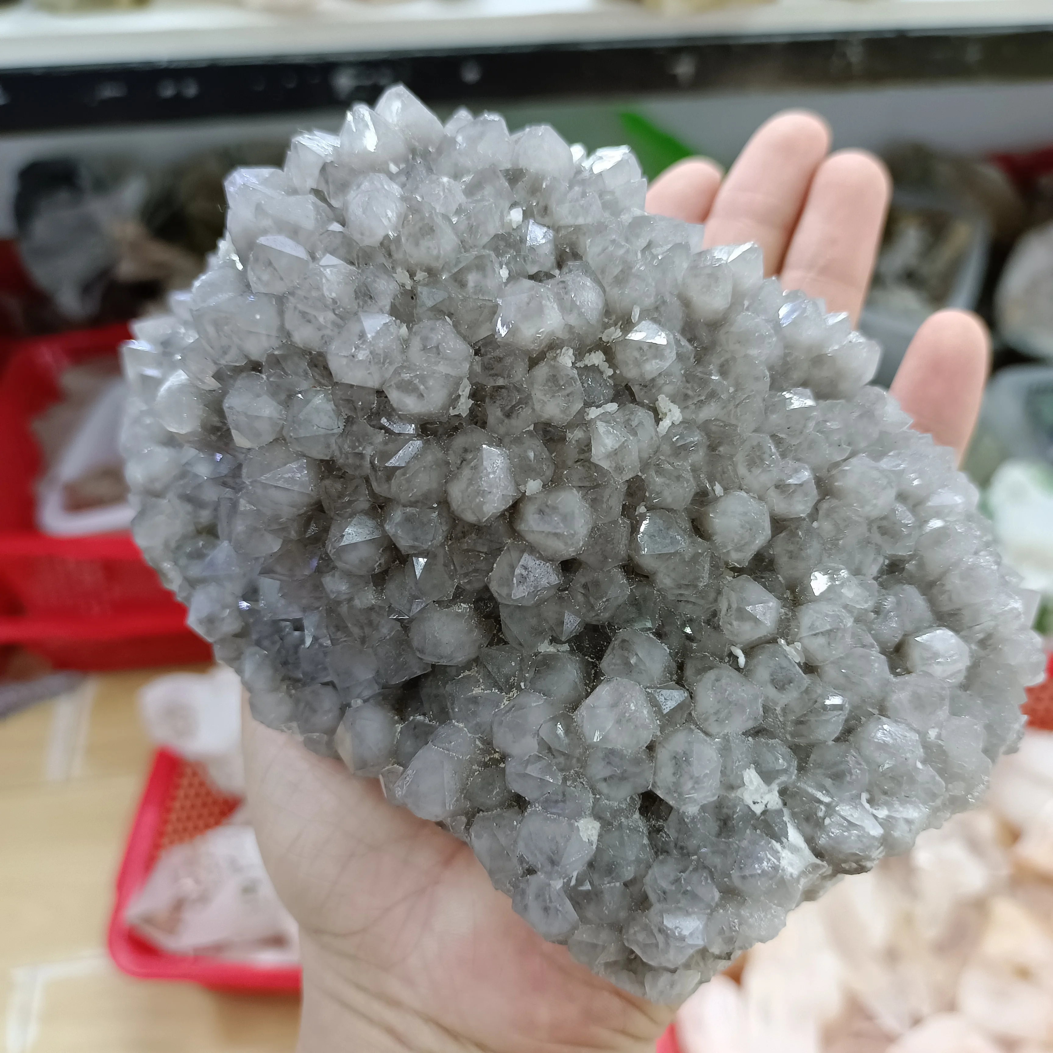 Натуральный кристаллический кластер мигающей руды, энергетическая руда, украшение для дома и офиса, подарки рейки, духовное исцеление, укра... 
Натуральный кристаллический кластер мигающей руды, энергетическая руда, украшение для дома и офиса, подарки рейки, духовное исцеление, укра...