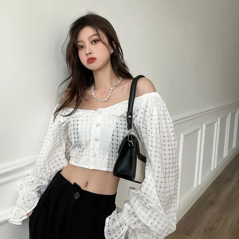 Spring Fashion T-shirt Women's Short Style Temperament Off Shoulder Long Sleeve Shirt Versatile Fit Commuter White Women's Shirt
Spring Fashion T-shirt Women's Short Style Temperament Off Shoulder Long Sleeve Shirt Versatile Fit Commuter White Women's Shirt