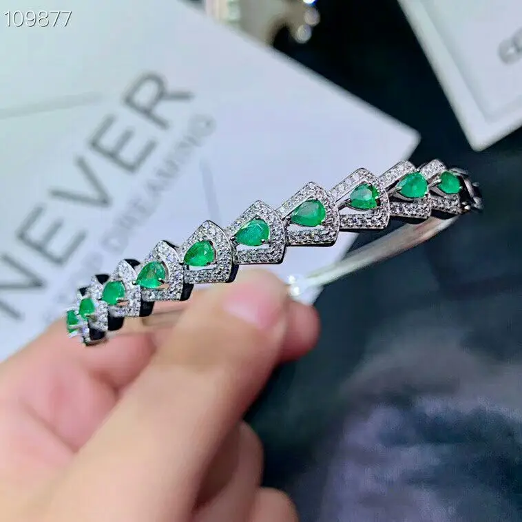 MeiBaPJ New Arrival Real Natural Emerald Gemstone Bracelet 925 Sterling Silver Green Stone Bangle for Women Fine Wedding Jewelry
MeiBaPJ New Arrival Real Natural Emerald Gemstone Bracelet 925 Sterling Silver Green Stone Bangle for Women Fine Wedding Jewelry