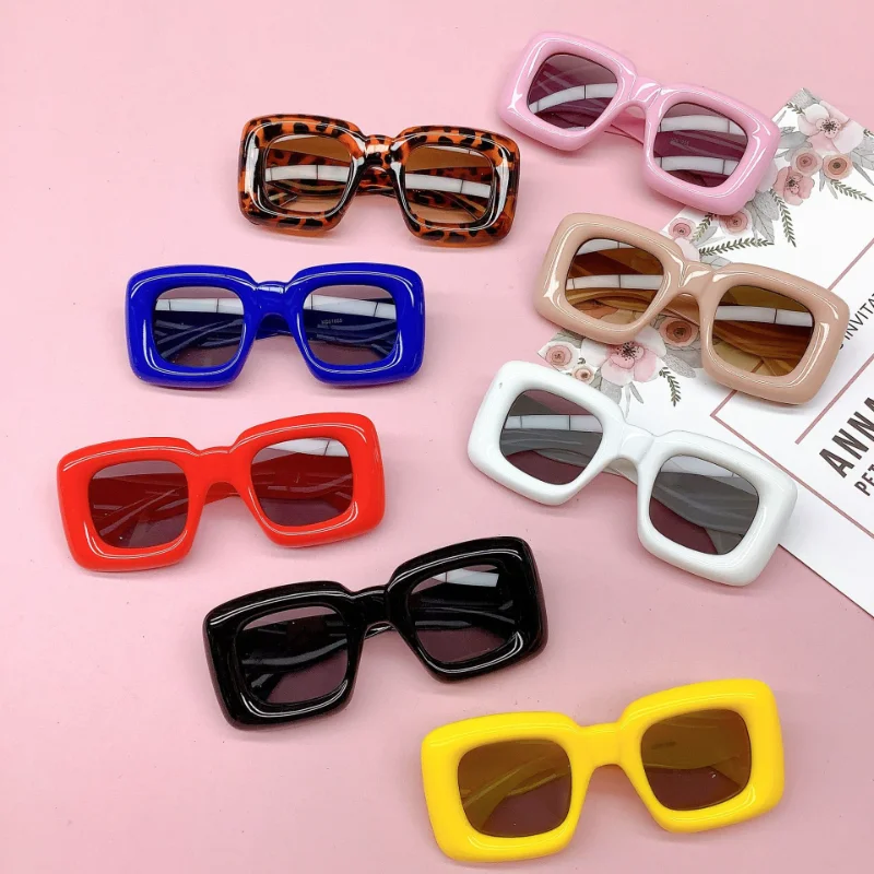 New Y2K Square Candy Color Kids Sunglasses Shades UV400 Fashion Brand Designer Boys Girls Red Yellow Unique Sun Glasses
New Y2K Square Candy Color Kids Sunglasses Shades UV400 Fashion Brand Designer Boys Girls Red Yellow Unique Sun Glasses