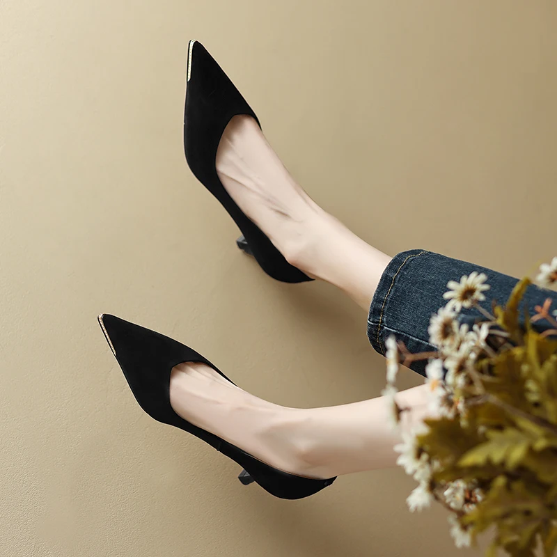 Женские туфли-лодочки из натуральной кожи, на высоком каблуке, длина 22-25 см
Женские туфли-лодочки из натуральной кожи, на высоком каблуке, длина 22-25 см