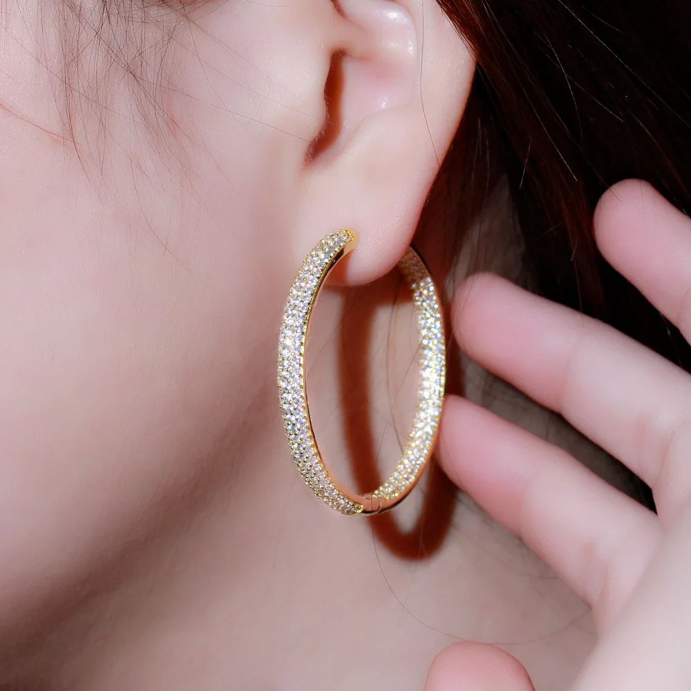Fashion Ladies Loop Earring Round Circle Micro Pave Cubic Zirconia Crystal Big Hoop Earrings Jewelry Gift For Women Accessories
Fashion Ladies Loop Earring Round Circle Micro Pave Cubic Zirconia Crystal Big Hoop Earrings Jewelry Gift For Women Accessories