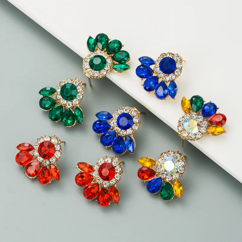 Cute Fashion Gold Small Colored Crystals Female Women Bohemia Gold Stud Earrings Jewelry
Cute Fashion Gold Small Colored Crystals Female Women Bohemia Gold Stud Earrings Jewelry