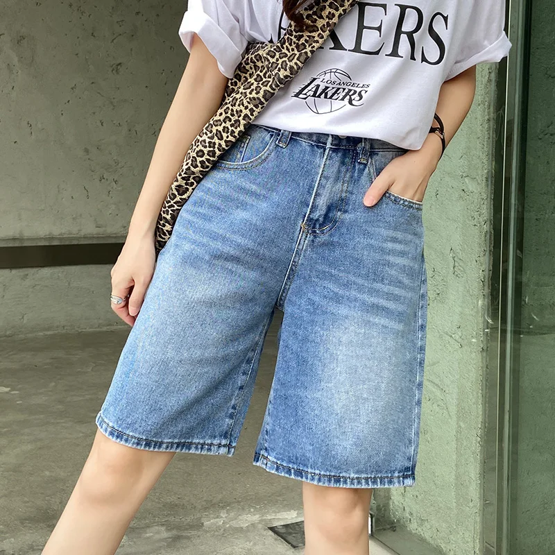 Ailegogo New Spring Summer Women Wide Leg Retro Blue Denim Shorts Streetwear Female Loose Straight Vintage Jeans Shorts
Ailegogo New Spring Summer Women Wide Leg Retro Blue Denim Shorts Streetwear Female Loose Straight Vintage Jeans Shorts