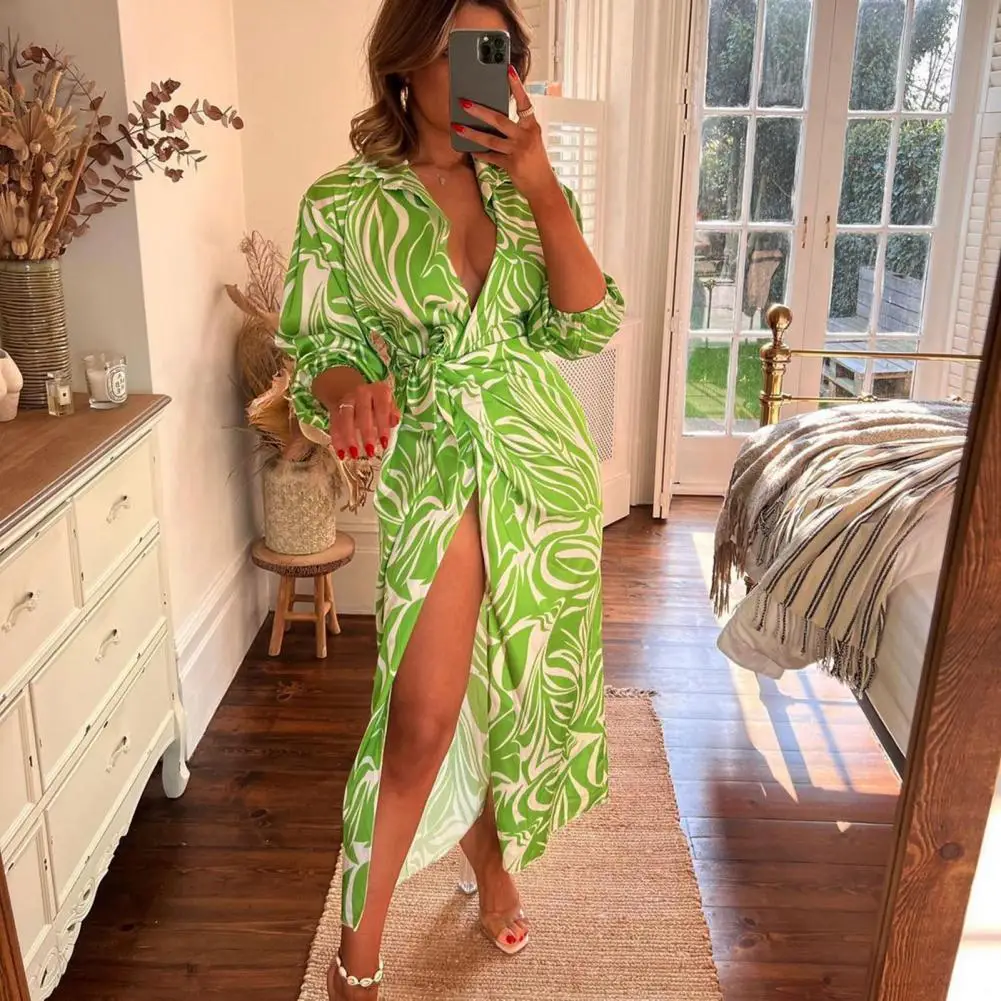 Colorful Print Maxi Dress Three Quarter Sleeve Dress Printed V Neck Midi Dress with High Split Tight Waist Stylish for Women
Colorful Print Maxi Dress Three Quarter Sleeve Dress Printed V Neck Midi Dress with High Split Tight Waist Stylish for Women