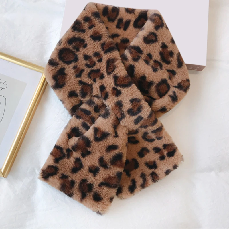 Women Winter Warm Scarf Fashion Thicken Faux Fur Shawl Imitation Fur Scarves Fleece Leopard Solid Scarf 2022 Female New Wraps
Women Winter Warm Scarf Fashion Thicken Faux Fur Shawl Imitation Fur Scarves Fleece Leopard Solid Scarf 2022 Female New Wraps