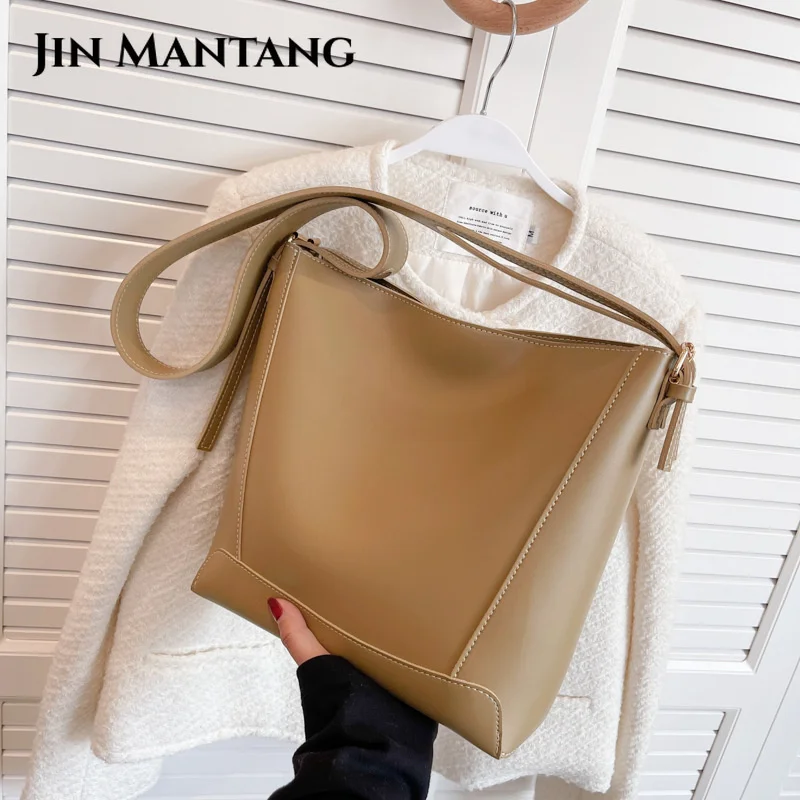 Solid Color Large Capacity Bucket Bags for Women 2023 Simple and Vintage Design Lady's Shoulder Crossbody Bag Sac A Main Femme
Solid Color Large Capacity Bucket Bags for Women 2023 Simple and Vintage Design Lady's Shoulder Crossbody Bag Sac A Main Femme