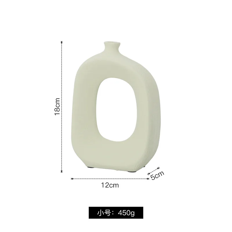 Керамическая ваза в скандинавском стиле
Керамическая ваза в скандинавском стиле