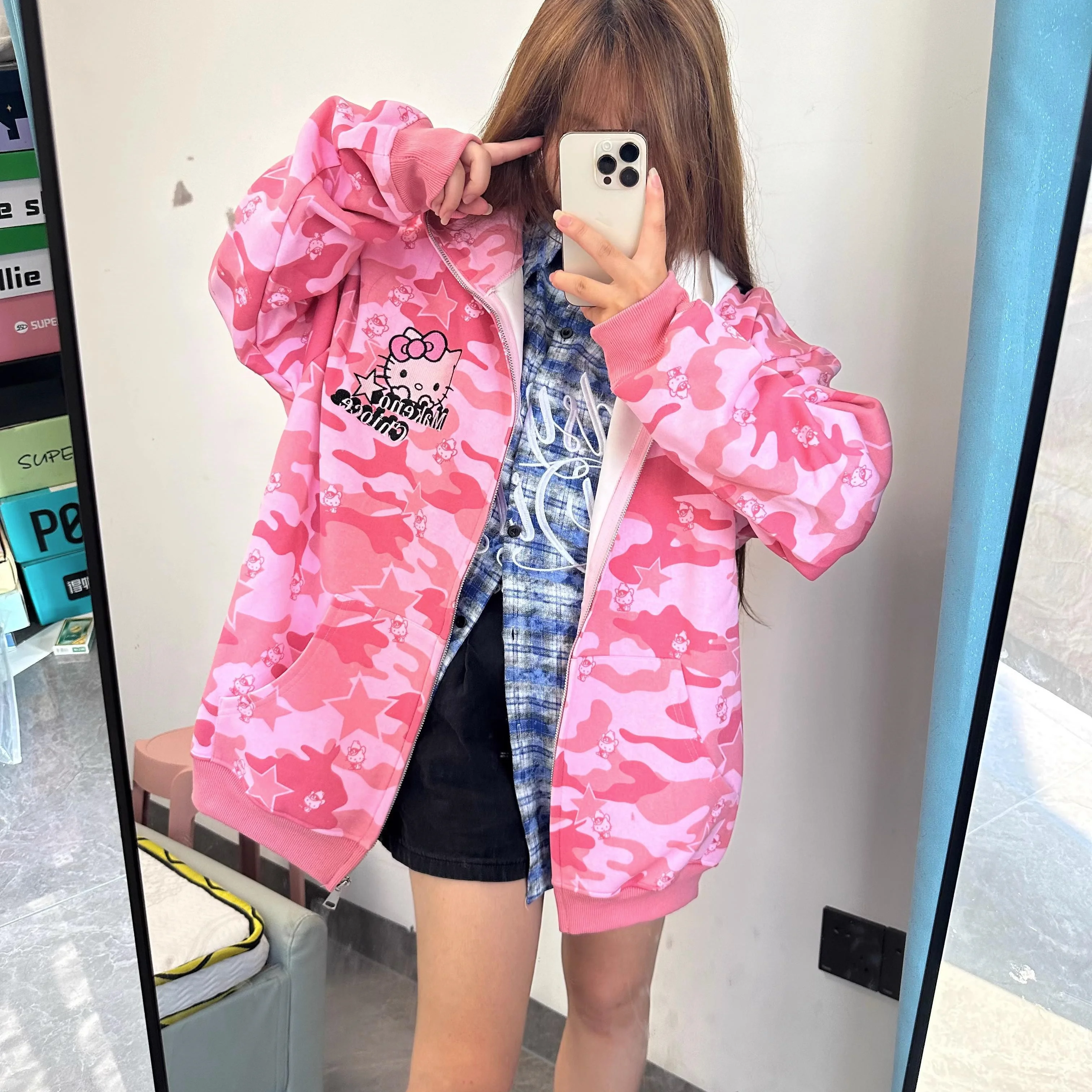 Sanrio Hello Kitty Fashion Zipper Hoodies Women Loose New INS Fashion Zip Up Camo Coat Gothic Punk Japanese Harajuku Sweatshirt
Sanrio Hello Kitty Fashion Zipper Hoodies Women Loose New INS Fashion Zip Up Camo Coat Gothic Punk Japanese Harajuku Sweatshirt