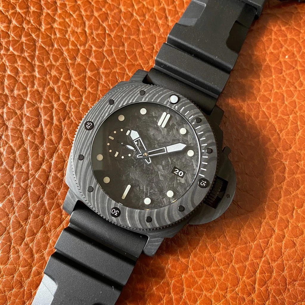 Мужские механические часы, автоматические черные резиновые часы из углеродного волокна
Мужские механические часы, автоматические черные резиновые часы из углеродного волокна