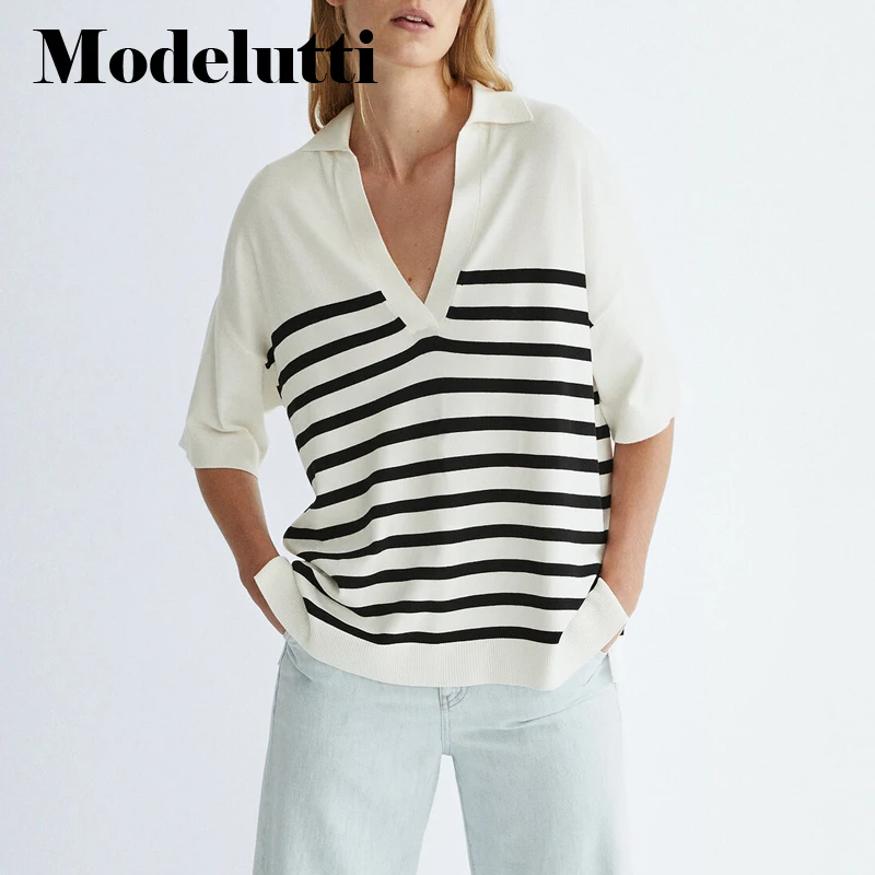 Modelutti 2022 New Spring Autumn Fashion V-Neck Knitted Sweater Striped Short Sleeve Polo Shirt Women Simple Casual Tops Female
Modelutti 2022 New Spring Autumn Fashion V-Neck Knitted Sweater Striped Short Sleeve Polo Shirt Women Simple Casual Tops Female