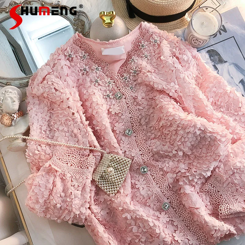 2022 Spring New French Style Elegant Royal Style Beads V-neck Lace Shirt Women Fashion Sweet Lace Solid Long Sleeve Blouses Top
2022 Spring New French Style Elegant Royal Style Beads V-neck Lace Shirt Women Fashion Sweet Lace Solid Long Sleeve Blouses Top