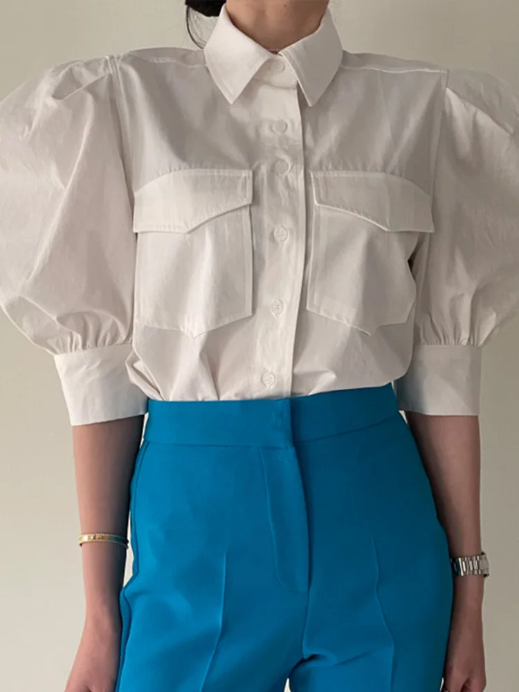 Vintage Turn-down Collar Single-breasted Female Shirt Pocket Design Puff Sleeve Solid Color Blouse 2022 Summer New B766
Vintage Turn-down Collar Single-breasted Female Shirt Pocket Design Puff Sleeve Solid Color Blouse 2022 Summer New B766