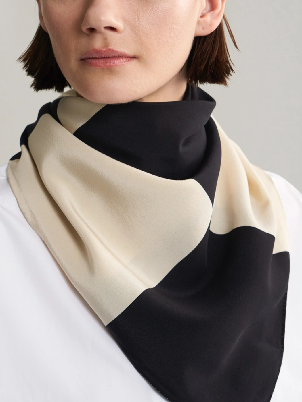 Plaid Silk Scarf Woman 2022 Four Season Ring Scarves Decorate Dust Proof Femme Casual Vintage Wraps Outdoor Ladies Shawls
Plaid Silk Scarf Woman 2022 Four Season Ring Scarves Decorate Dust Proof Femme Casual Vintage Wraps Outdoor Ladies Shawls