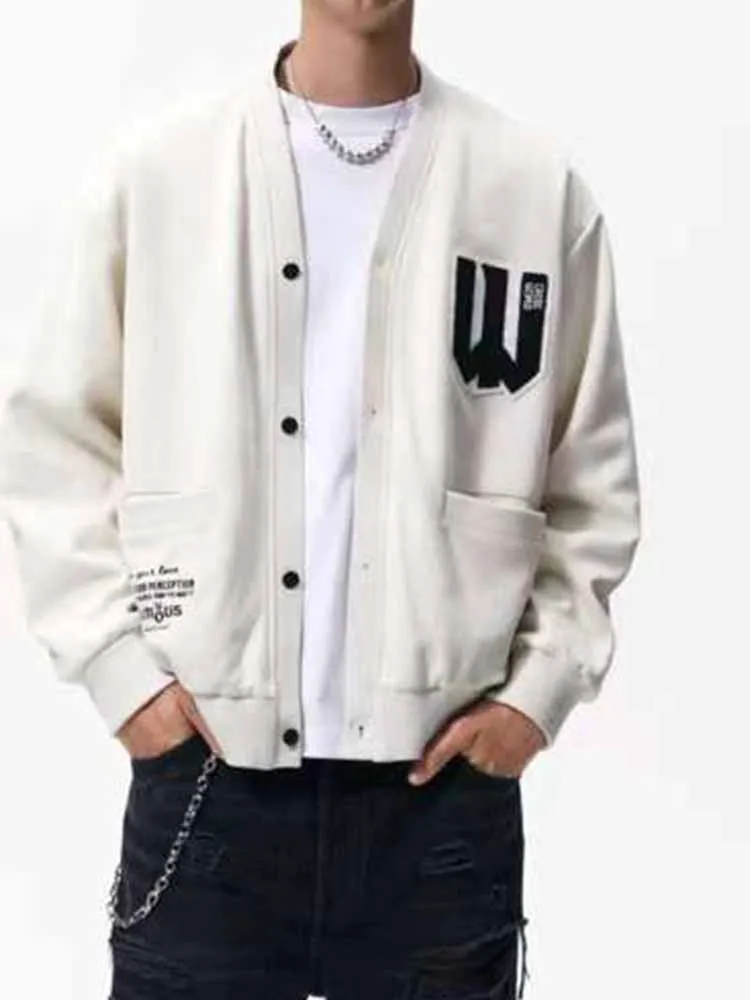 Men's New Fashion Printed letter decoration Button-up Jacket Coat Vintage Long Sleeve Pockets Female Outerwear Chic Overshirt
Men's New Fashion Printed letter decoration Button-up Jacket Coat Vintage Long Sleeve Pockets Female Outerwear Chic Overshirt