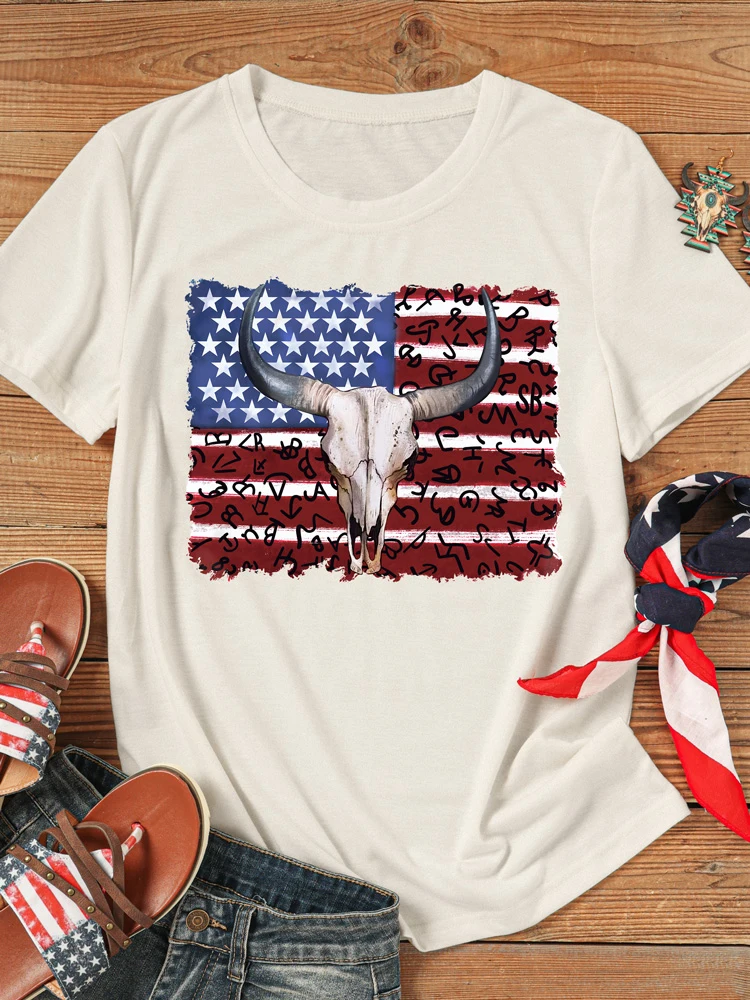 Hot Spring Summer Gradient American Flag Steer Skull O-Neck T-Shirt Tee Graphic Women's Vouge Shirts For women Short Sleeve
Hot Spring Summer Gradient American Flag Steer Skull O-Neck T-Shirt Tee Graphic Women's Vouge Shirts For women Short Sleeve
