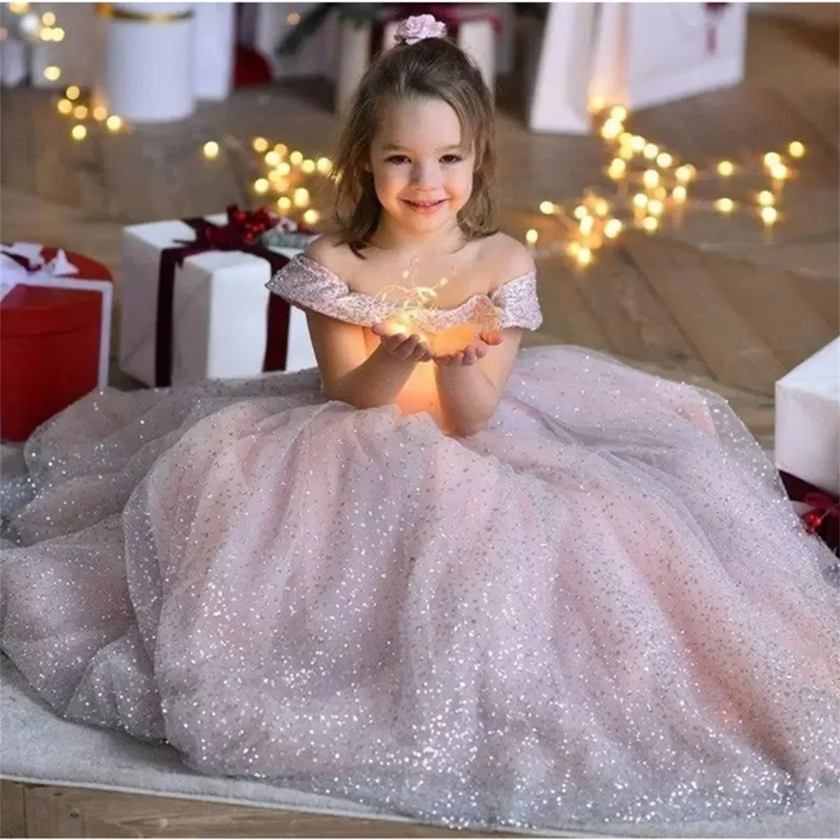 Платье для девочки с блестящими ангелами, цветами, платье для свадебной вечеринки, бальное платье для первого причастия, детский подарок
Платье для девочки с блестящими ангелами, цветами, платье для свадебной вечеринки, бальное платье для первого причастия, детский подарок
