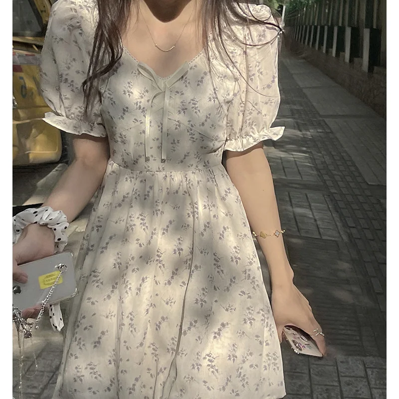 Net Red Pure Desire Cream Floral Dress Female 2022 Summer Gentle French Bubble Sleeve Chiffon Dress
Net Red Pure Desire Cream Floral Dress Female 2022 Summer Gentle French Bubble Sleeve Chiffon Dress