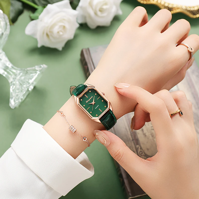

Часы наручные женские кварцевые с квадратным циферблатом, брендовые Модные Простые Роскошные с зеленым циферблатом, с сетчатым браслетом из розового золота