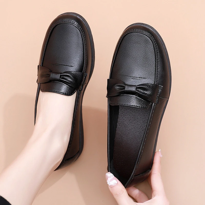 Новинка 2023, модная весенне-осенняя нескользящая обувь BCEBYL на мягкой подошве, Удобная Нескользящая Рабочая кожаная обувь
Новинка 2023, модная весенне-осенняя нескользящая обувь BCEBYL на мягкой подошве, Удобная Нескользящая Рабочая кожаная обувь