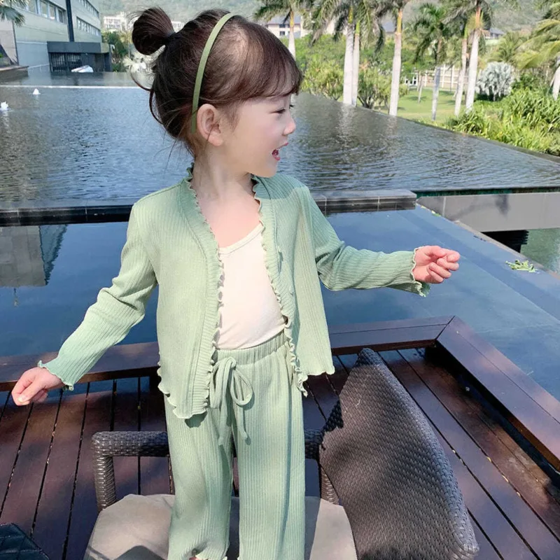 Girls' Suit Cardigan Pants Two-piece Sets 2023 Spring Children's Westernized Long-sleeved Thin Coat Casual Wide Leg Pants Set
Girls' Suit Cardigan Pants Two-piece Sets 2023 Spring Children's Westernized Long-sleeved Thin Coat Casual Wide Leg Pants Set