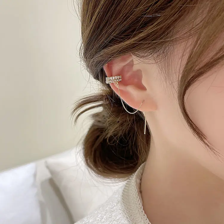 2022 New Minimalism Row Pearl Golden Chain Earrings for Woman Fashion Gold Chain Chain Pearl Ear Clip Wedding Jewelry Wholesale
2022 New Minimalism Row Pearl Golden Chain Earrings for Woman Fashion Gold Chain Chain Pearl Ear Clip Wedding Jewelry Wholesale