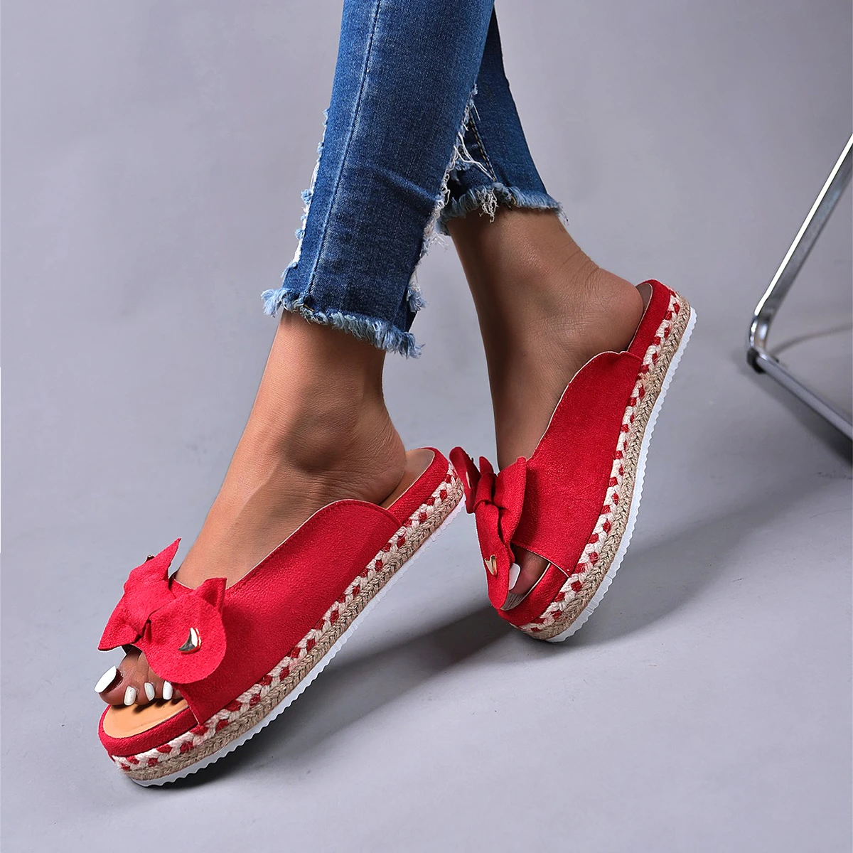 New Women Slippers Casual Solid Color Bowknot Platform Flat Shoes Fashion Braided Straps Outdoor Walking Sandals Plus Size 43
New Women Slippers Casual Solid Color Bowknot Platform Flat Shoes Fashion Braided Straps Outdoor Walking Sandals Plus Size 43
