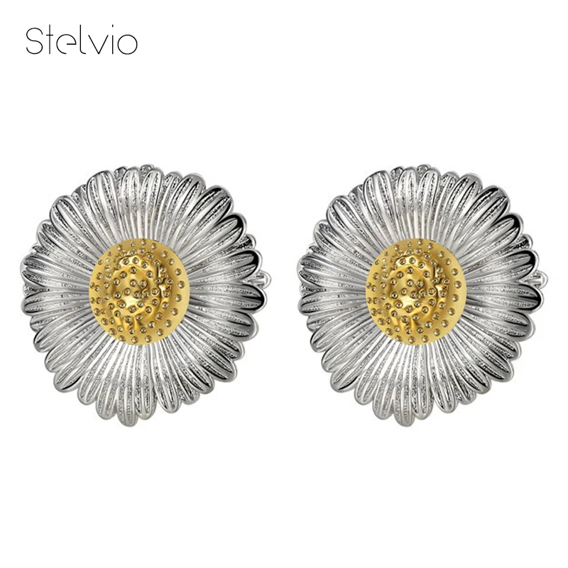 New In Chrysanthemum Stud Earring For Women Vintage Versatile Fine Jewelry Wedding Accessories
New In Chrysanthemum Stud Earring For Women Vintage Versatile Fine Jewelry Wedding Accessories