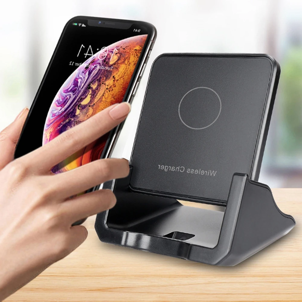 QI Wireless Charger Docking Station For iPhone 12PRO MAX XR 8 11 12 10W Desktop Fast Charging Station Wireless Charger Stand
QI Wireless Charger Docking Station For iPhone 12PRO MAX XR 8 11 12 10W Desktop Fast Charging Station Wireless Charger Stand