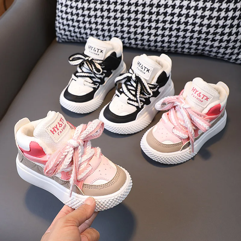 Children's sneakers Boys' warm cotton shoes Girls' plush board shoes kids shoes Children's casual shoes sneakers 
Children's sneakers Boys' warm cotton shoes Girls' plush board shoes kids shoes Children's casual shoes sneakers