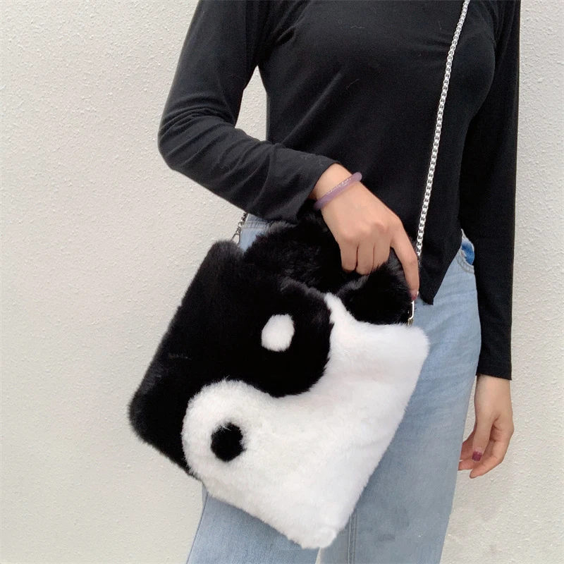 Women Winter Trends Faux Fur Tai Chi Yin Yang Handbag Female Casual Fashion Retro Checkerboard Plaid Fluffy Chain Messenger Bag
Women Winter Trends Faux Fur Tai Chi Yin Yang Handbag Female Casual Fashion Retro Checkerboard Plaid Fluffy Chain Messenger Bag