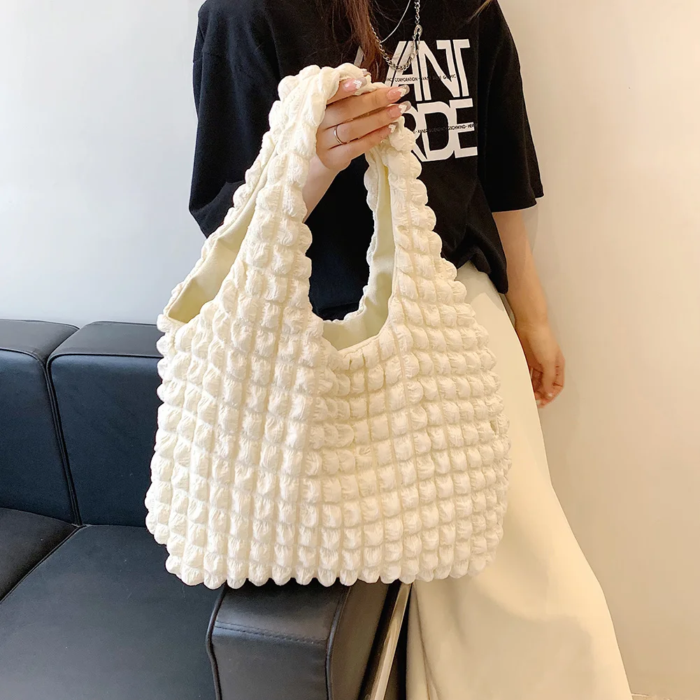 Winter Women's Bubble Handbag Soft Pleated Cute Polyester Tank Top Underarm Bag Soft Fabric Handbag Shoulder Bag сумка женская
Winter Women's Bubble Handbag Soft Pleated Cute Polyester Tank Top Underarm Bag Soft Fabric Handbag Shoulder Bag сумка женская