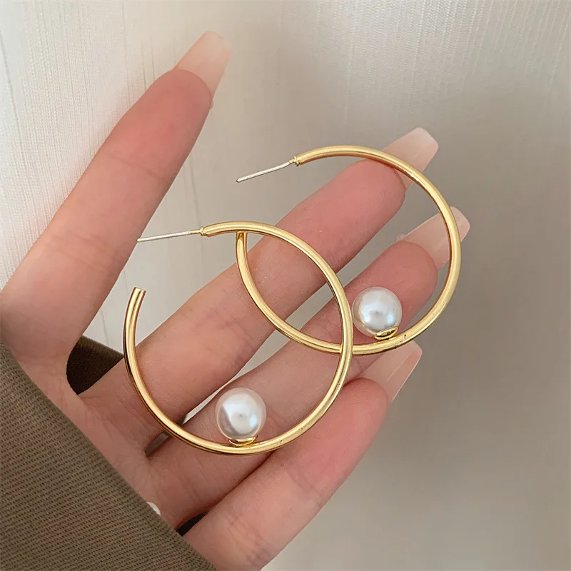 2023 New Fashion Trend Unique Design Elegant Exquisite Light Luxury Pearl Earring Women Jewelry Wedding Party Gift Wholesale
2023 New Fashion Trend Unique Design Elegant Exquisite Light Luxury Pearl Earring Women Jewelry Wedding Party Gift Wholesale