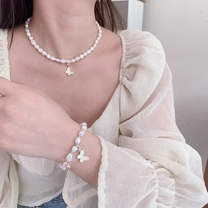 Minar Wonderful Baroque Freshwater Pearl Beads Choker Necklaces for Women White Color Shell Butterfly Pendant Necklace Gifts
Minar Wonderful Baroque Freshwater Pearl Beads Choker Necklaces for Women White Color Shell Butterfly Pendant Necklace Gifts
