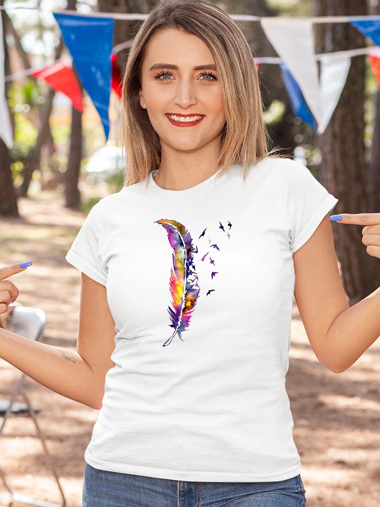 Женская Летняя мода с разноцветными перьями, Новое поступление 2022, топы для футболок с принтом, красивая Повседневная Женская одежда с коро...
Женская Летняя мода с разноцветными перьями, Новое поступление 2022, топы для футболок с принтом, красивая Повседневная Женская одежда с коро...