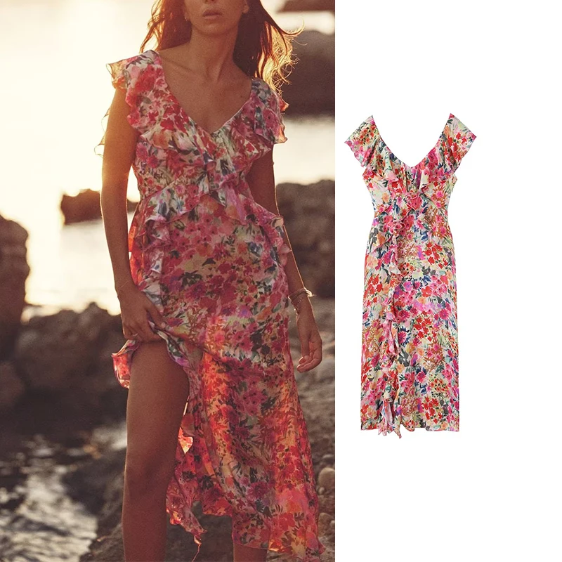 Платье-комбинация женское летнее длинное с рюшами и открытой спиной 
Платье-комбинация женское летнее длинное с рюшами и открытой спиной