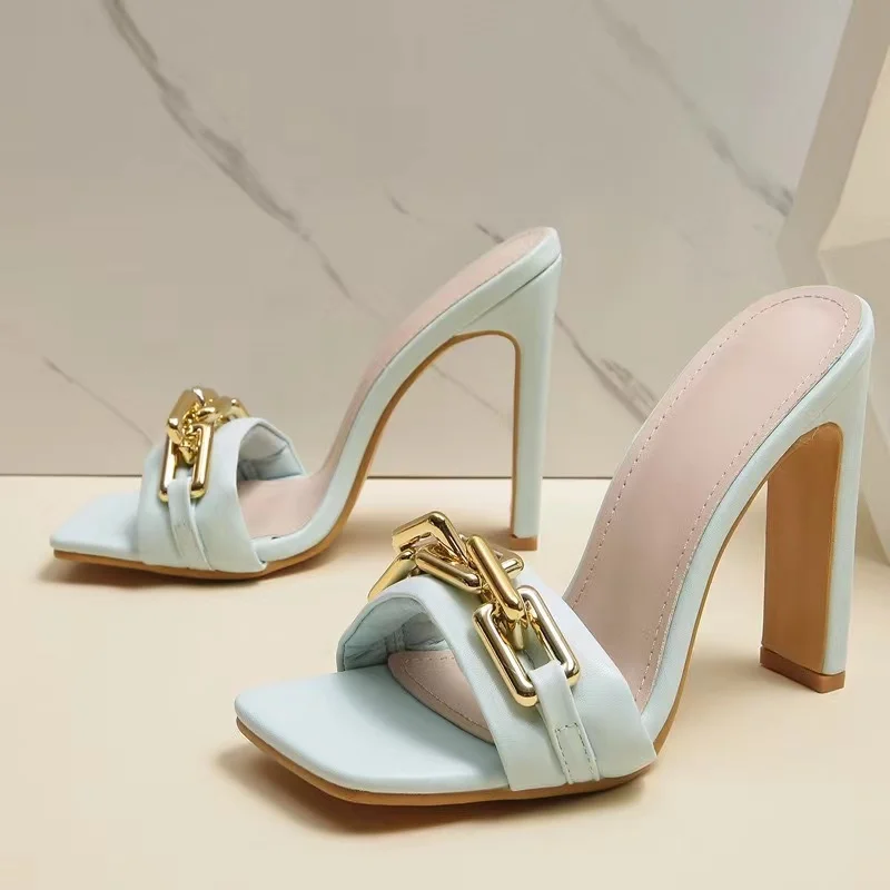 Liyke Summer Slippers Women Outdoor Fashion Brand Open Toe Chain Designer Square High Heels Gladiator Sandals Female Shoes
Liyke Summer Slippers Women Outdoor Fashion Brand Open Toe Chain Designer Square High Heels Gladiator Sandals Female Shoes