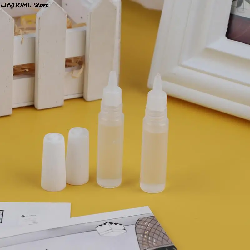 6ml Diamond Painting Glue Children's Crafts Environmental Protection White Glue For Artwork Craftwork Painting 5pcs 
6ml Diamond Painting Glue Children's Crafts Environmental Protection White Glue For Artwork Craftwork Painting 5pcs