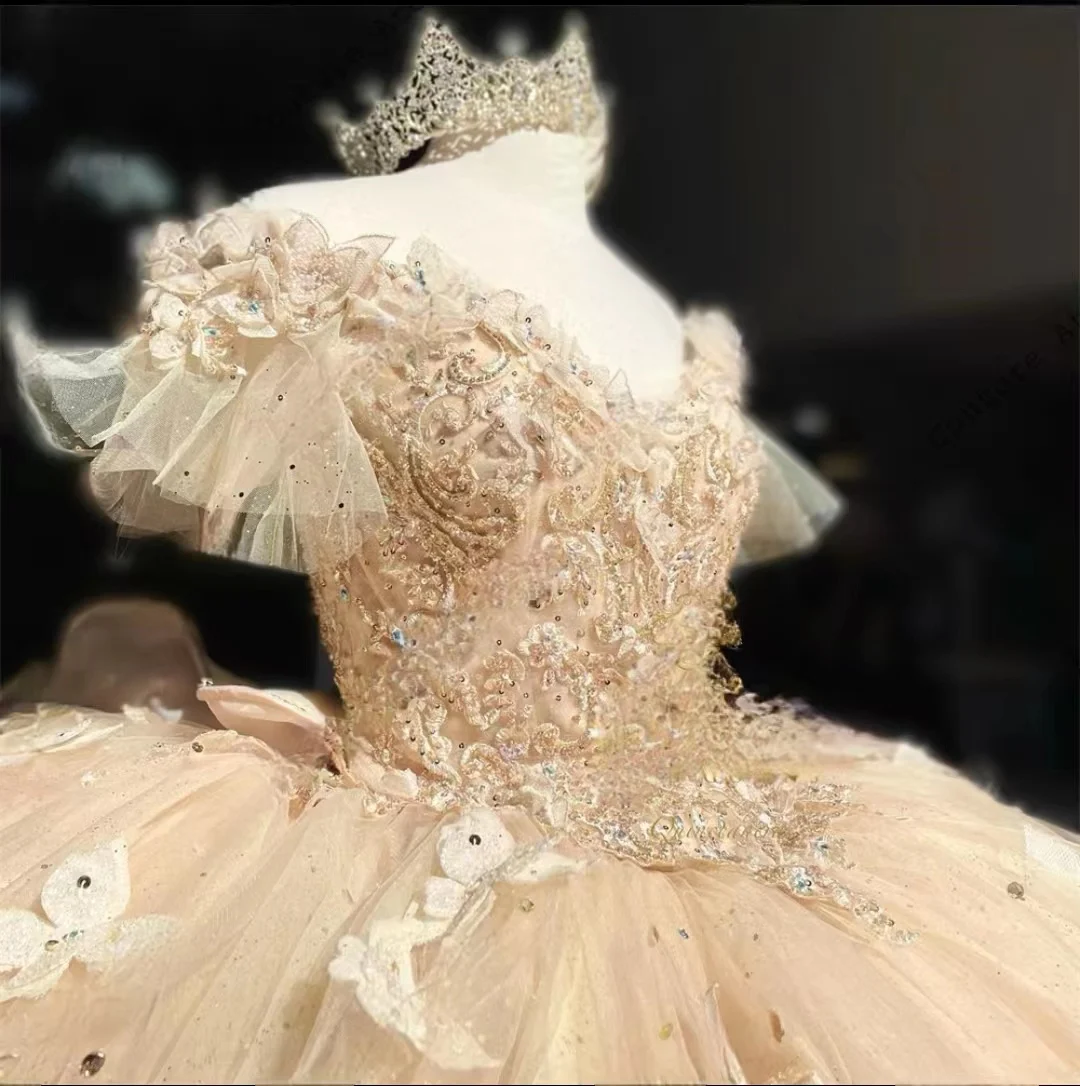 Haute Couture 3D Champagne Buterflies Appliques Off The Shoulder Dress Quinceanera Ball Gown Quince Dresses Princess Formal
Haute Couture 3D Champagne Buterflies Appliques Off The Shoulder Dress Quinceanera Ball Gown Quince Dresses Princess Formal