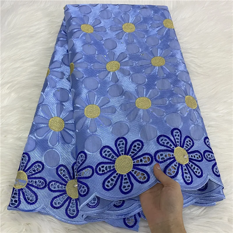 Latest Swiss Voile Lace High Quality Fabric 2023 African Cotton Embroidery Lace Fabric For Evening Party Dress 23A17
Latest Swiss Voile Lace High Quality Fabric 2023 African Cotton Embroidery Lace Fabric For Evening Party Dress 23A17