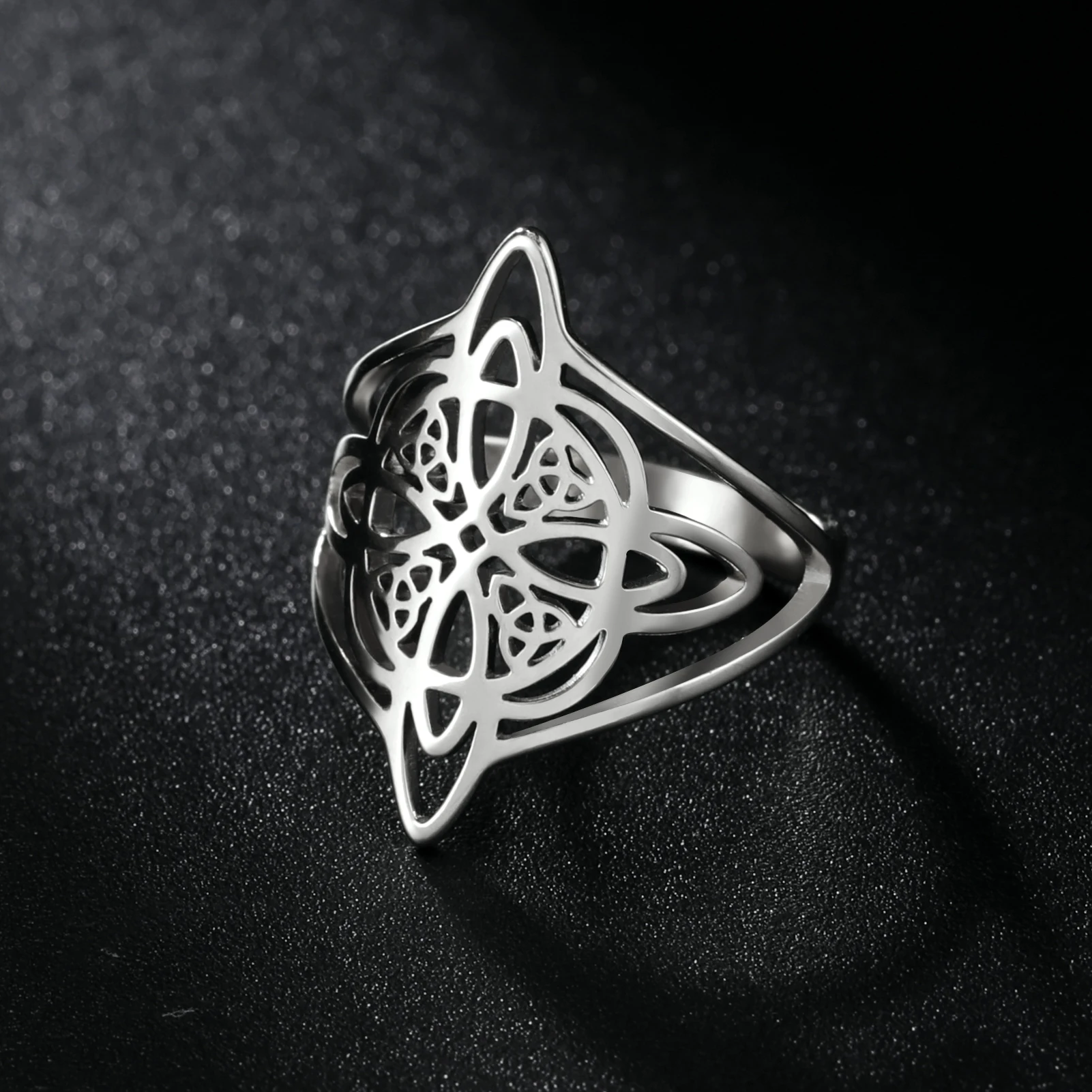 LIKGREAT Witch Knot Stainless Steel Ring Wiccan Cross Celtics Knot Women Rings Witchcraft Good Luck Protect Amulet Jewellry Gift
LIKGREAT Witch Knot Stainless Steel Ring Wiccan Cross Celtics Knot Women Rings Witchcraft Good Luck Protect Amulet Jewellry Gift