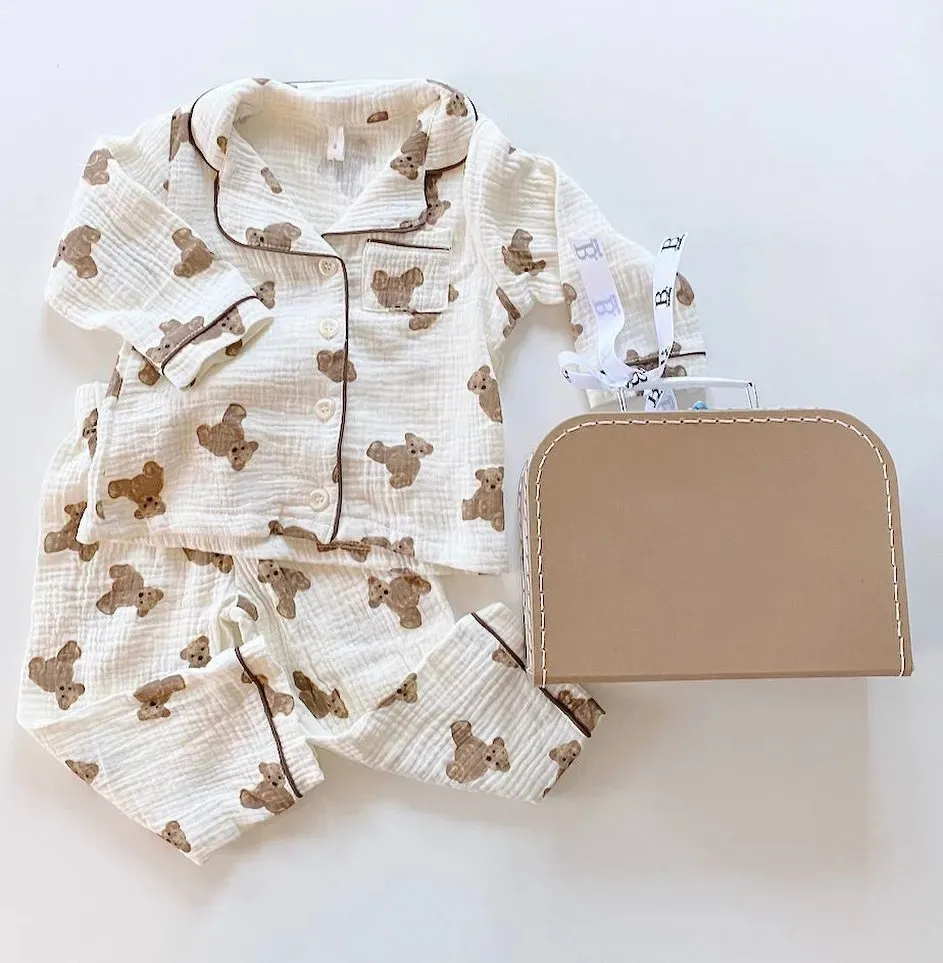 Girl Linen Pajamas Print Kids Sleepwear Cartoon Sleeve Homewear Baby Casual Set Bearl Cotton Boys Long Clothing Button Children
Girl Linen Pajamas Print Kids Sleepwear Cartoon Sleeve Homewear Baby Casual Set Bearl Cotton Boys Long Clothing Button Children