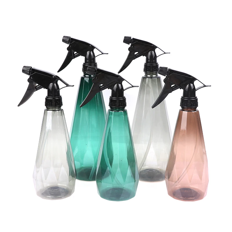 1 шт., пластиковая бутылка-распылитель для растений
1 шт., пластиковая бутылка-распылитель для растений
