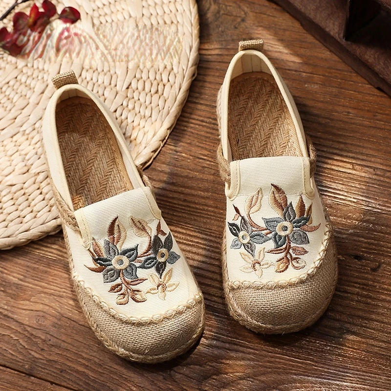 Retro Floral Flats Women Shoes 2023 New Spring/Autumn Embroider Round Toe Casual Concise Leisure Ladies Shoes
Retro Floral Flats Women Shoes 2023 New Spring/Autumn Embroider Round Toe Casual Concise Leisure Ladies Shoes