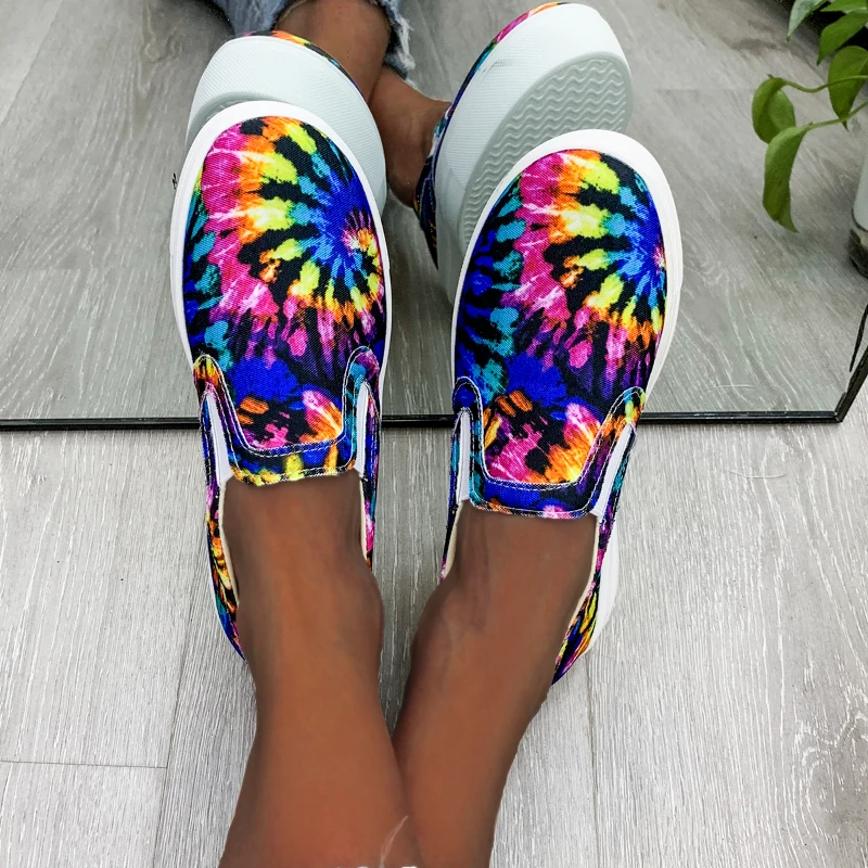 Plus Size Fashion Graffiti Flat Shoes Low Cut Slip-on Casual Shoes Ladies Canvas Shoes Zapatillas Mujer Women's Vulcanized Shoes
Plus Size Fashion Graffiti Flat Shoes Low Cut Slip-on Casual Shoes Ladies Canvas Shoes Zapatillas Mujer Women's Vulcanized Shoes