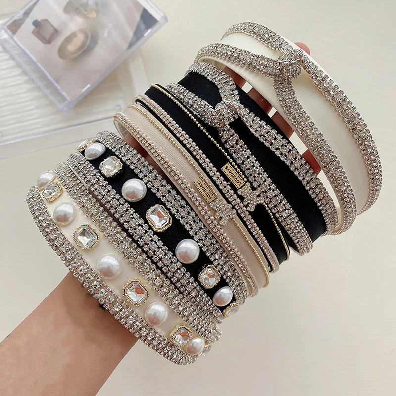 Luxury Rhinestone Chain Headband Fashion Hair Accessories Women's Shiny Trend Full Drill Hairband Hair Band Girl Head Wear New
Luxury Rhinestone Chain Headband Fashion Hair Accessories Women's Shiny Trend Full Drill Hairband Hair Band Girl Head Wear New